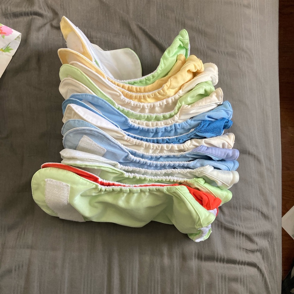 15 XS bumGenius AIO Diapers